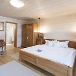 Christine Безау