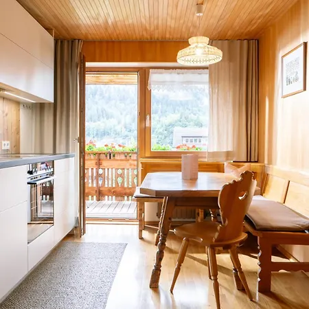 Gado Zimmer & Appartements Апартаменты *