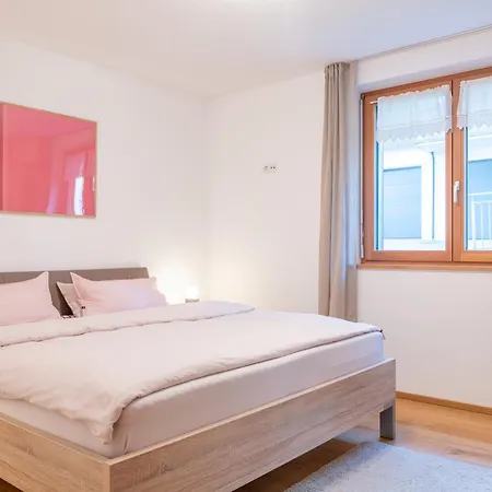 Gado Zimmer & Appartements Апартаменты *